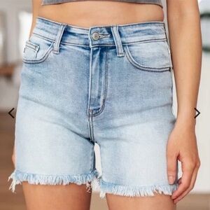 Judy Blue High Rise Cut Off Dad Shorts, Light Blue, size L